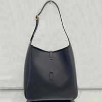 LE5A7 Hobo in Large