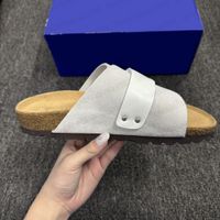 A39 clogs