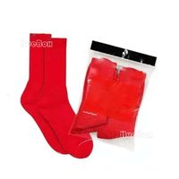 2 pairs red