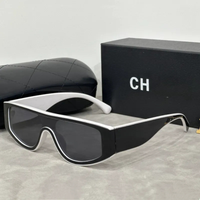 1001-Black-White