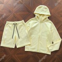 Noc yellow