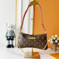 #27-Liv Pochette