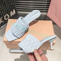 25 blue