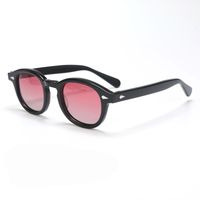 Black-gradient red