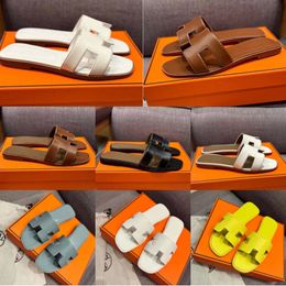 Womens slippers fashionable floral slippers leather rubber flat shoes sandals summer beach shoes winter plush slippers bathroom slippers classic beach sandals 77