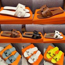 Womens slippers fashionable floral slippers leather rubber flat shoes sandals summer beach shoes winter plush slippers bathroom slippers classic beach sandals 77