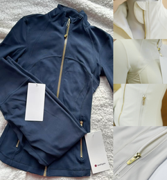 2026 Women Yoga Gym Set Cropped Gold Zippeer Yoga Set Outdoors Pants Comfortable Leggings Flare Athletic Soft Sport Yoga Jackets Women set