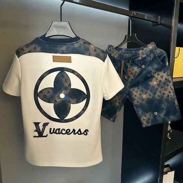 Men's Tracksuits Mens Beach luxury Designer Tracksuits Summer Suits T Shirt Seaside Holiday Shirts Shorts Sets Man Women Luxury