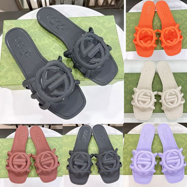 Designer Sandals Luxury Women's Hollow New Color Thick Bottom Slippers Men's Slippers Fashion Classic Retro Cute Sunshine Beach Sandals