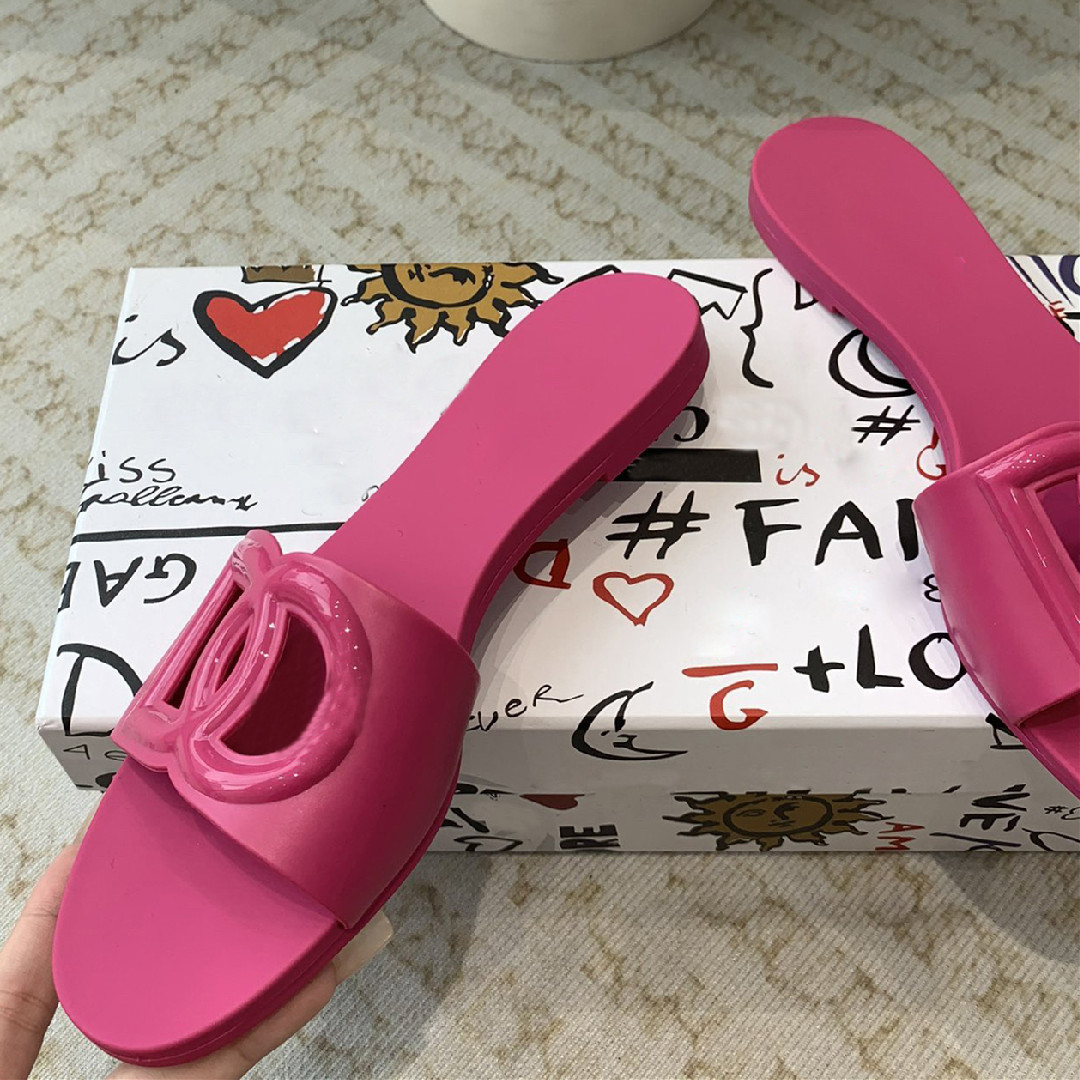 Luxury Designers Slipper Woman 2025 Summer Sandals Beach Slides Women Slippers Ladies Flip Flops Sandales Et Pantoufles Pour Femmes